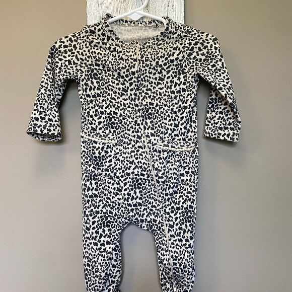 Jessica Simpson Leopard Baby Girl Footie 3-6 Month - Picture 1 of 5